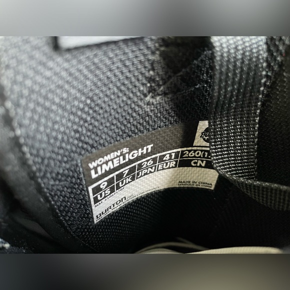 PRICE DROPPED Burton NWOT Women’s Black Limelight Imprint 2 Snowbrd Boot - Picture 3 of 9